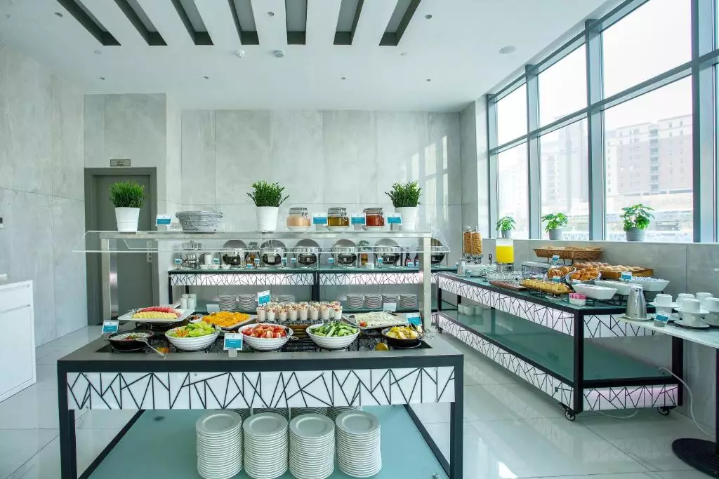 City Avenue Al Reqqa Hotel